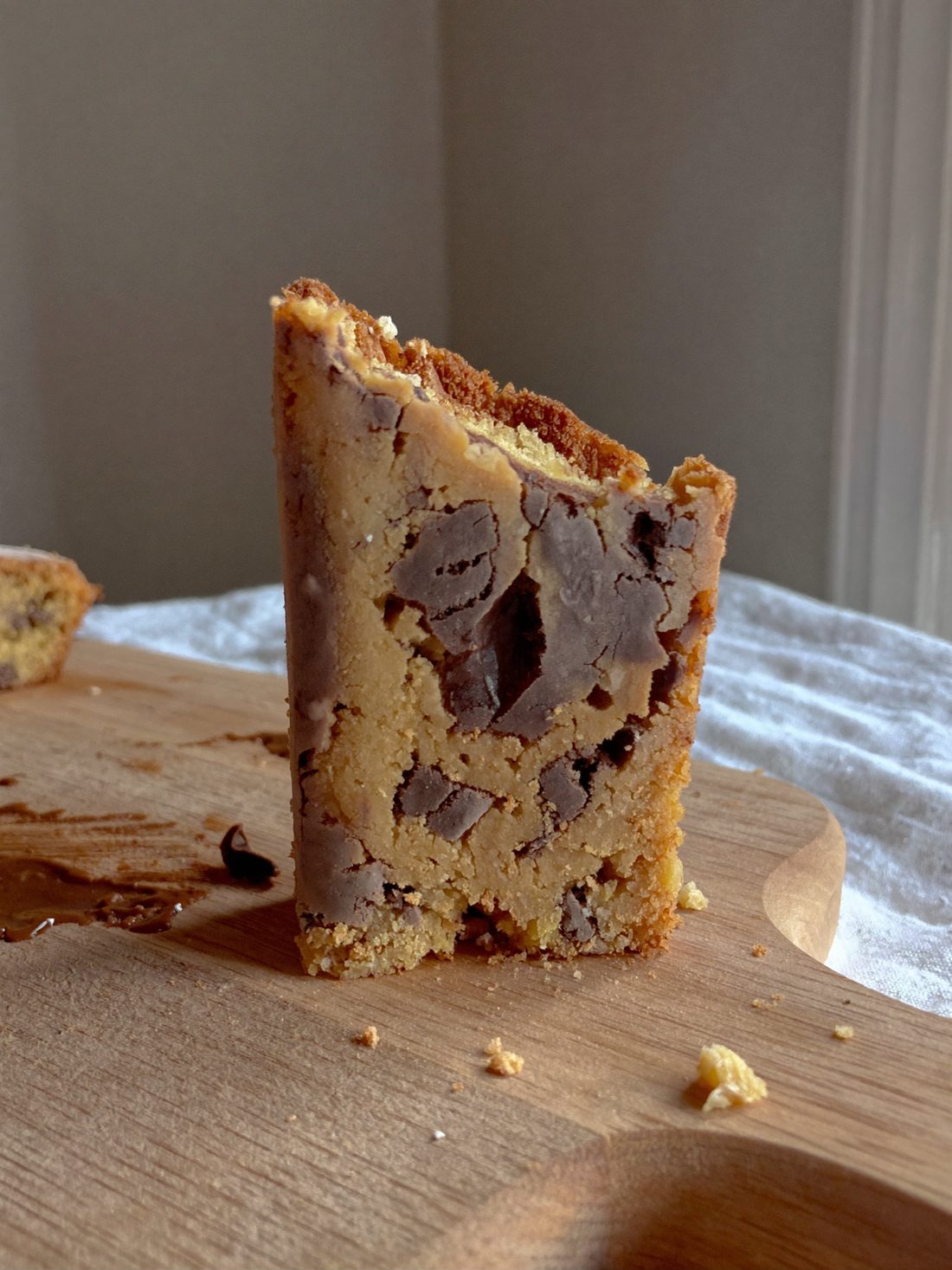 No-bake chocolate and tahini slice